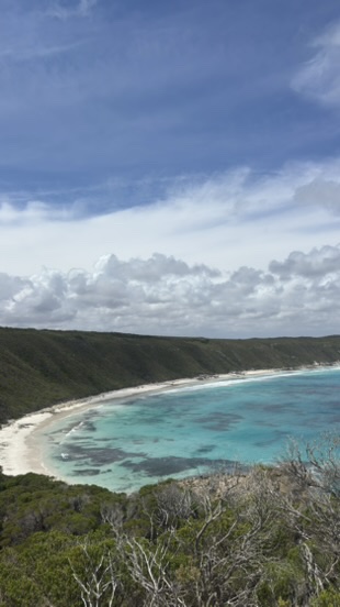 Panoramisch uitzicht over turquoise baai in Western Australia